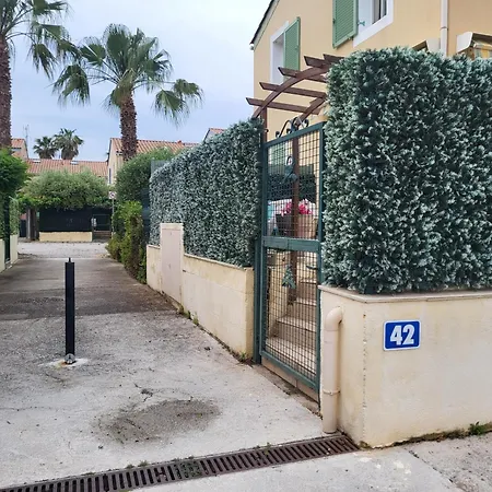 Holiday home Mazet Climatise Rdj Plages Parking Wifi Gratuit *