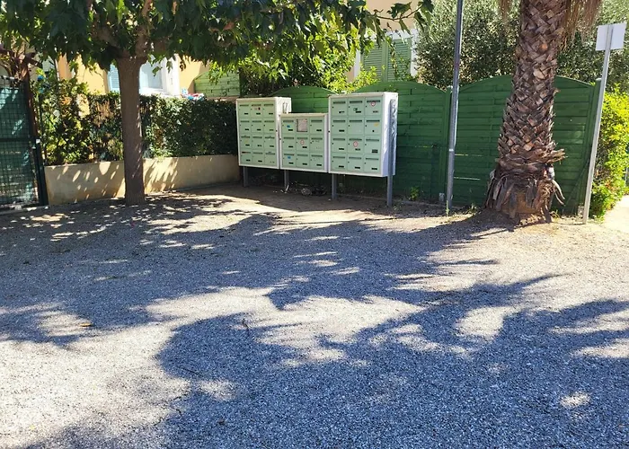 Maison De Acces Direct Aux Plages Holiday home La Londe-les-Maures